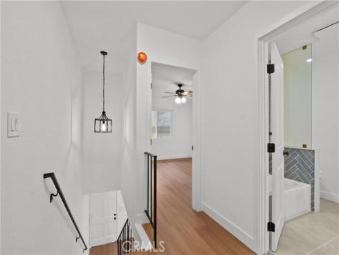 655 W 6th A , Tustin, CA