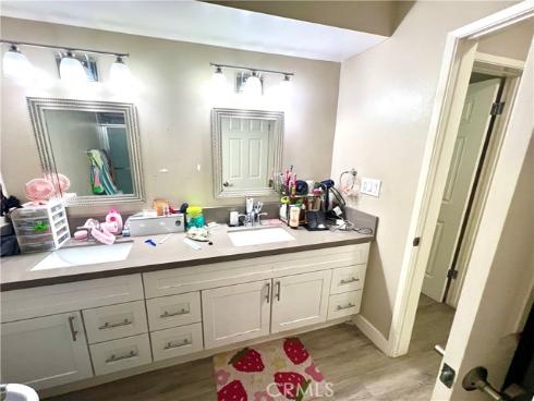 15712  Pasadena  8 , Tustin, CA