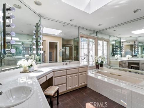 18811 Ridgeview , Villa Park, CA