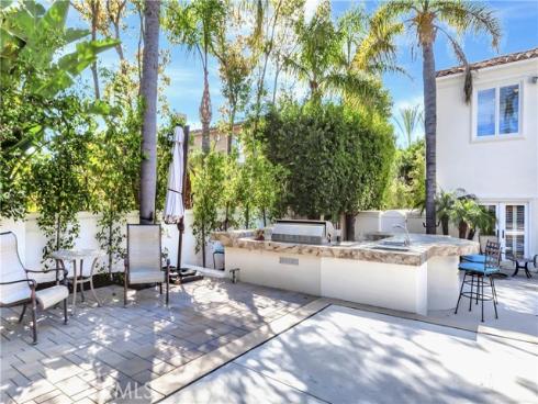 10762 Center Drive, Villa Park, CA