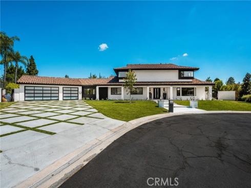 10282 Old Lamplighter Lane, Villa Park, CA