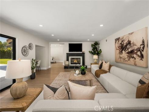 10282 Old Lamplighter Lane, Villa Park, CA