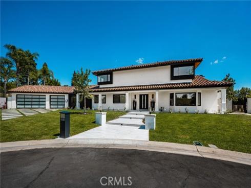10282 Old Lamplighter Lane, Villa Park, CA