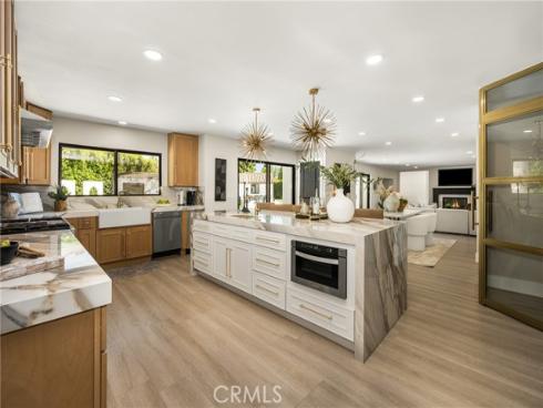 10282 Old Lamplighter Lane, Villa Park, CA