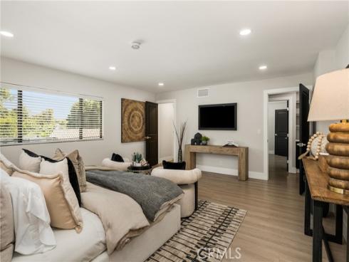 10282 Old Lamplighter Lane, Villa Park, CA