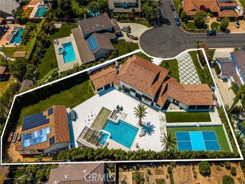 10282  Old Lamplighter   Lane, Villa Park, CA