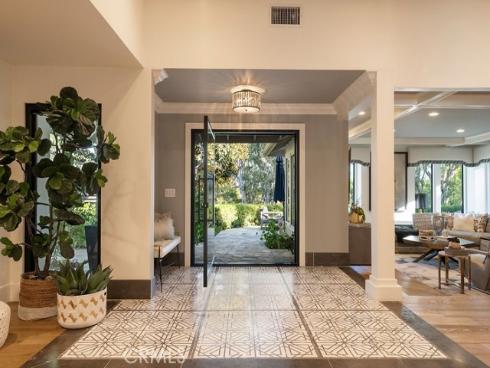18821 Ridgeview Circle, Villa Park, CA
