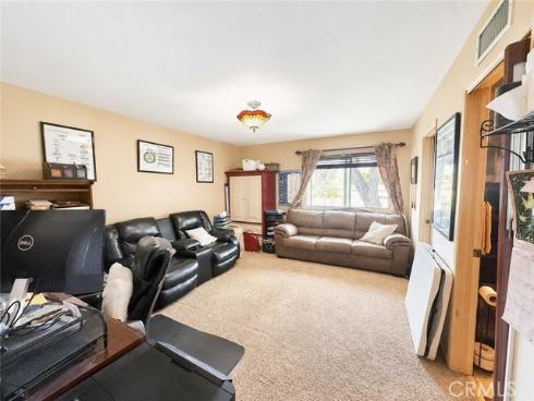 5246  Saint George  , Westminster, CA