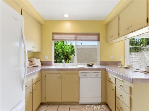 5021 Vauxhall Road, Westminster, CA