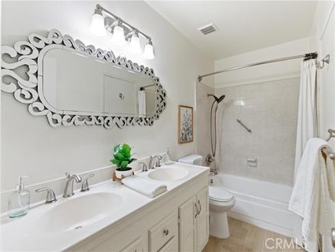 5021 Vauxhall Road, Westminster, CA