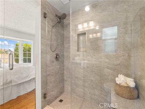 5642  Meinhardt  , Westminster, CA