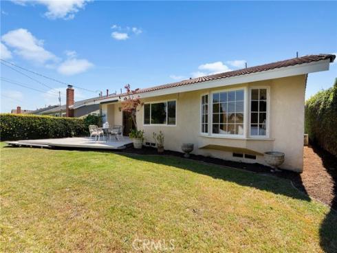 5642  Meinhardt  , Westminster, CA