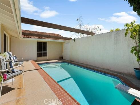 5642  Meinhardt  , Westminster, CA