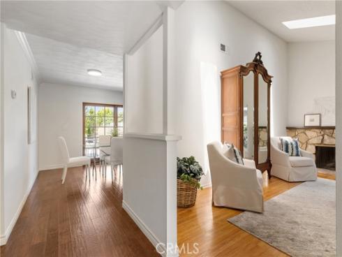 5642  Meinhardt  , Westminster, CA