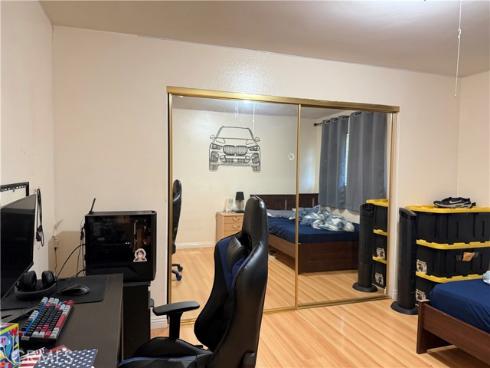 8952 Barcelona , Westminster, CA