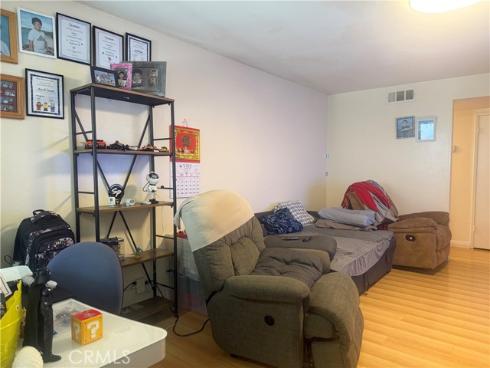 8952 Barcelona , Westminster, CA