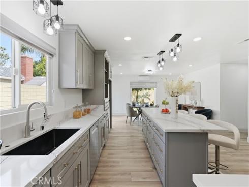 9051 Glenridge Avenue, Westminster, CA