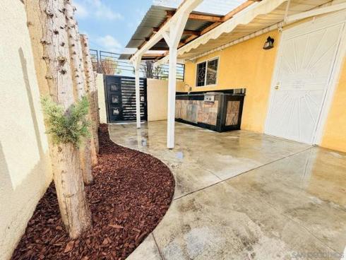 8962 Elvira , Westminster, CA