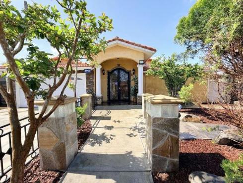 8962 Elvira , Westminster, CA