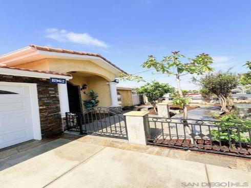 8962 Elvira , Westminster, CA