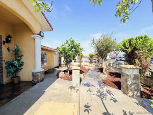 8962 Elvira , Westminster, CA