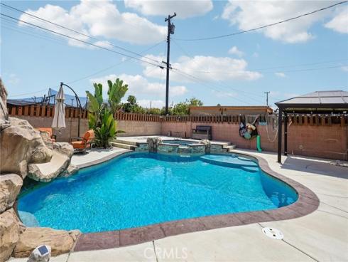 6412  Shawnee  , Westminster, CA