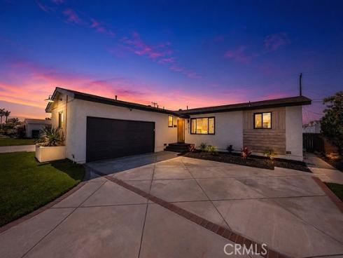 6072 Mahogany Ave