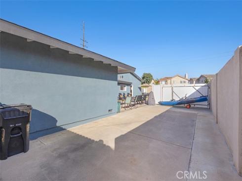 6082 Navajo Road, Westminster, CA
