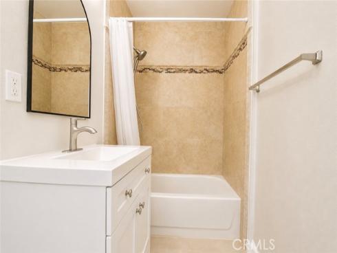 9440 Mcfadden , Westminster, CA