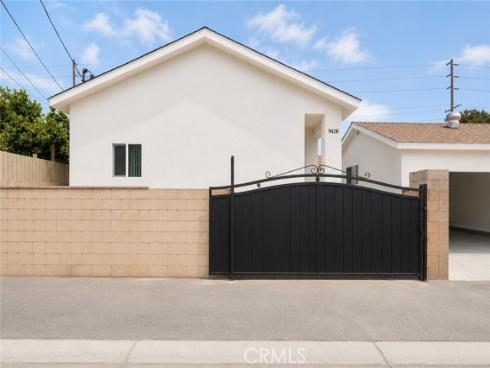 9440 Mcfadden , Westminster, CA