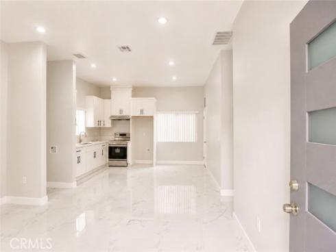9440 Mcfadden , Westminster, CA