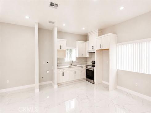9440 Mcfadden , Westminster, CA