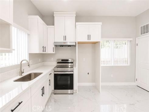 9440 Mcfadden , Westminster, CA