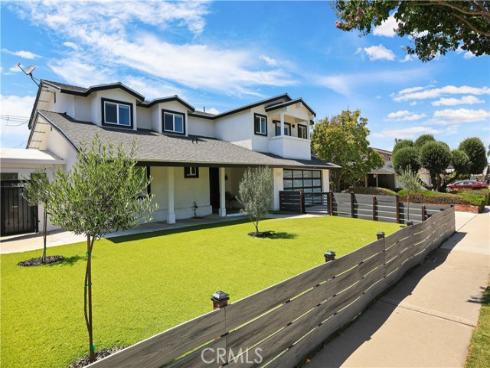 13631 University , Westminster, CA