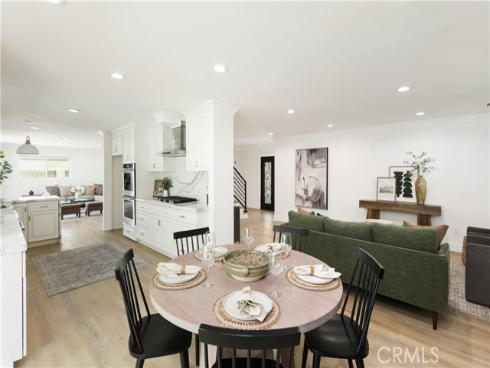 13631 University , Westminster, CA
