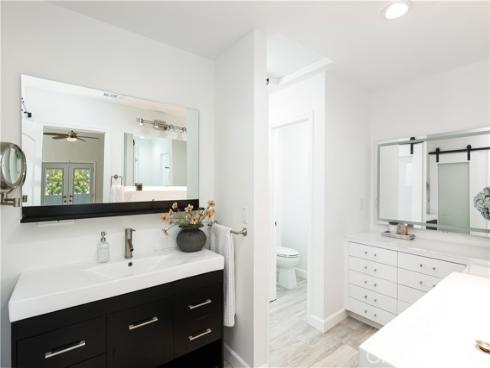 13631 University , Westminster, CA