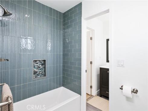 13631 University , Westminster, CA