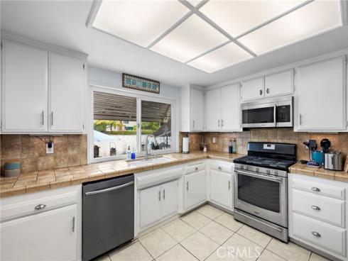 14122 Uxbridge Street, Westminster, CA