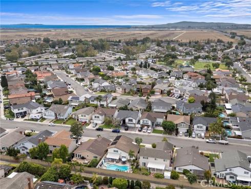 14122 Uxbridge Street, Westminster, CA