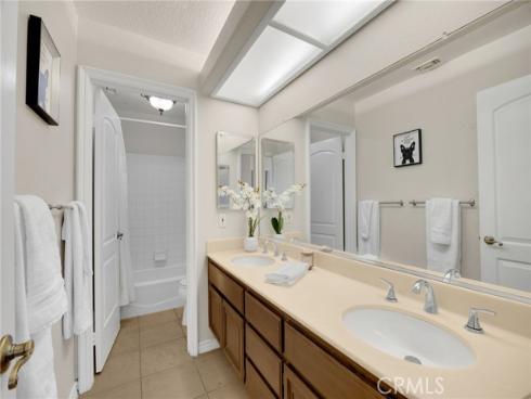 5265 Avenida De Kristine , Yorba Linda, CA