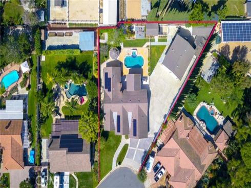 5821 Blueberry Street