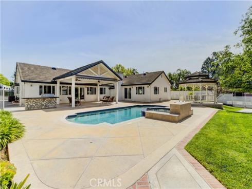 5821 Blueberry Street, Yorba Linda, CA