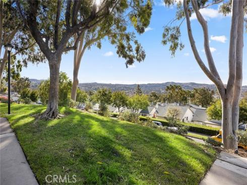 6431  New Gate  , Yorba Linda, CA