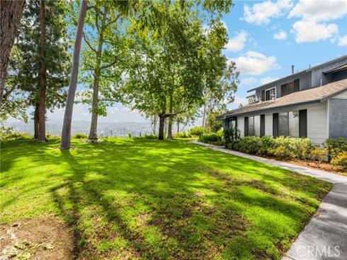 6537 Shady Gate 18 , Yorba Linda, CA