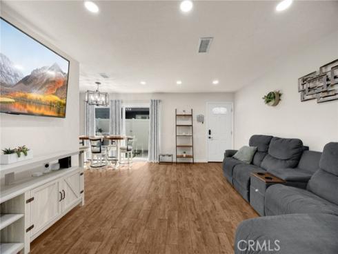 6537 Shady Gate 18 , Yorba Linda, CA