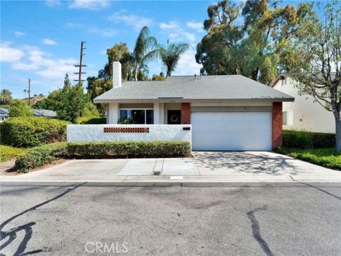 19951 Woodcliff Court