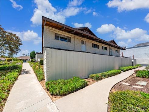 5056  Lakeview  25  Avenue, Yorba Linda, CA