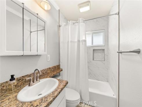 18281 Avolinda , Yorba Linda, CA