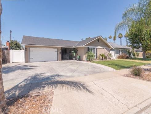 4941 Van Buren , Yorba Linda, CA