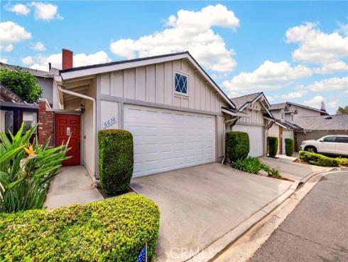 6638 Bridle Circle